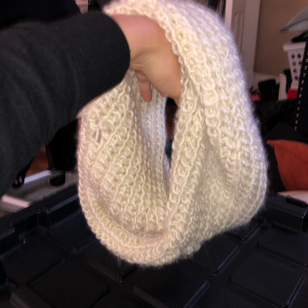 Knitted infinity scarf